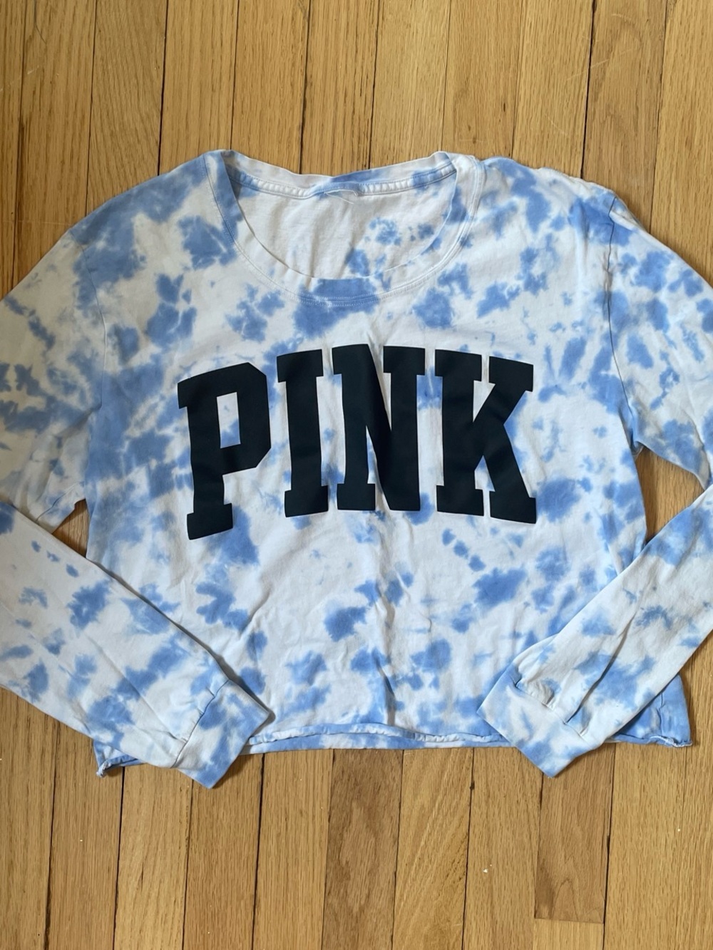 PINK Victoria's Secret Blue White Tie-Dye Long Sleeve Tee
